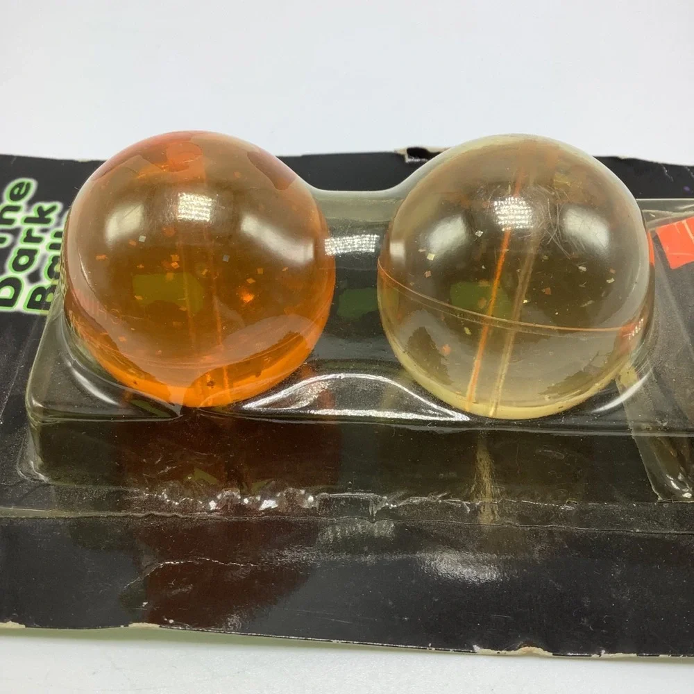 Play Glow Super‎ Glow in the Dark Balls Packaged 2 Balls